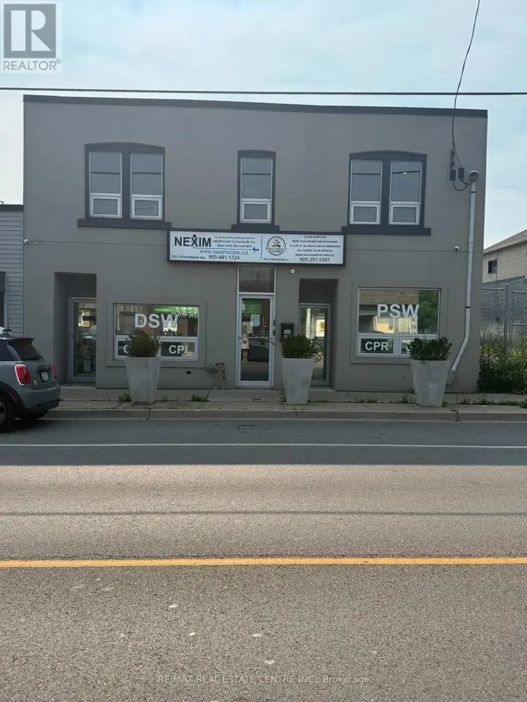 Upper - 214 Kenilworth Avenue N, Hamilton (Homeside)